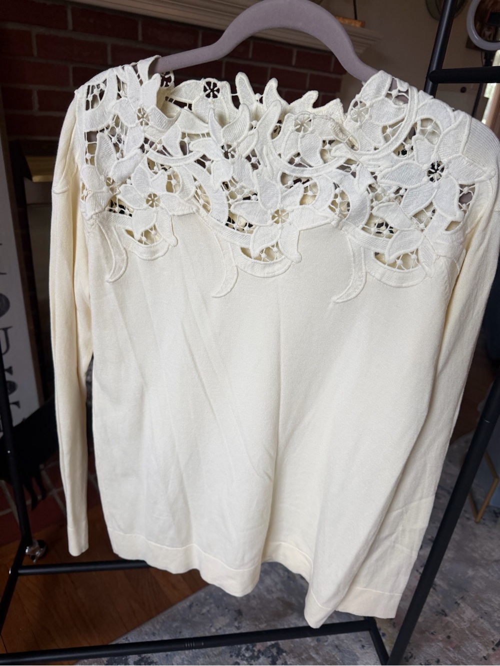 URBAN DAIZY - Women's Cream Lace Yoke Long-Sleeve Top